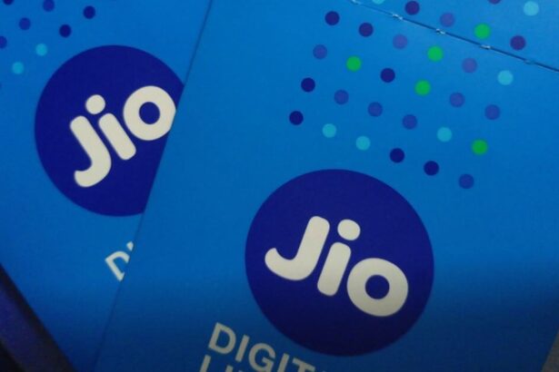 Reliance Jio Users Consume 44GB Every Month